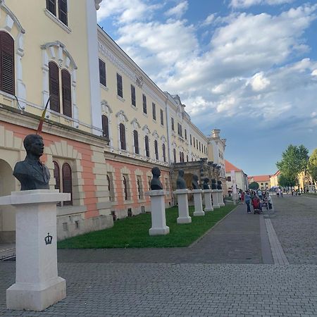 Criss Home Bulevard Alba Iulia Buitenkant foto