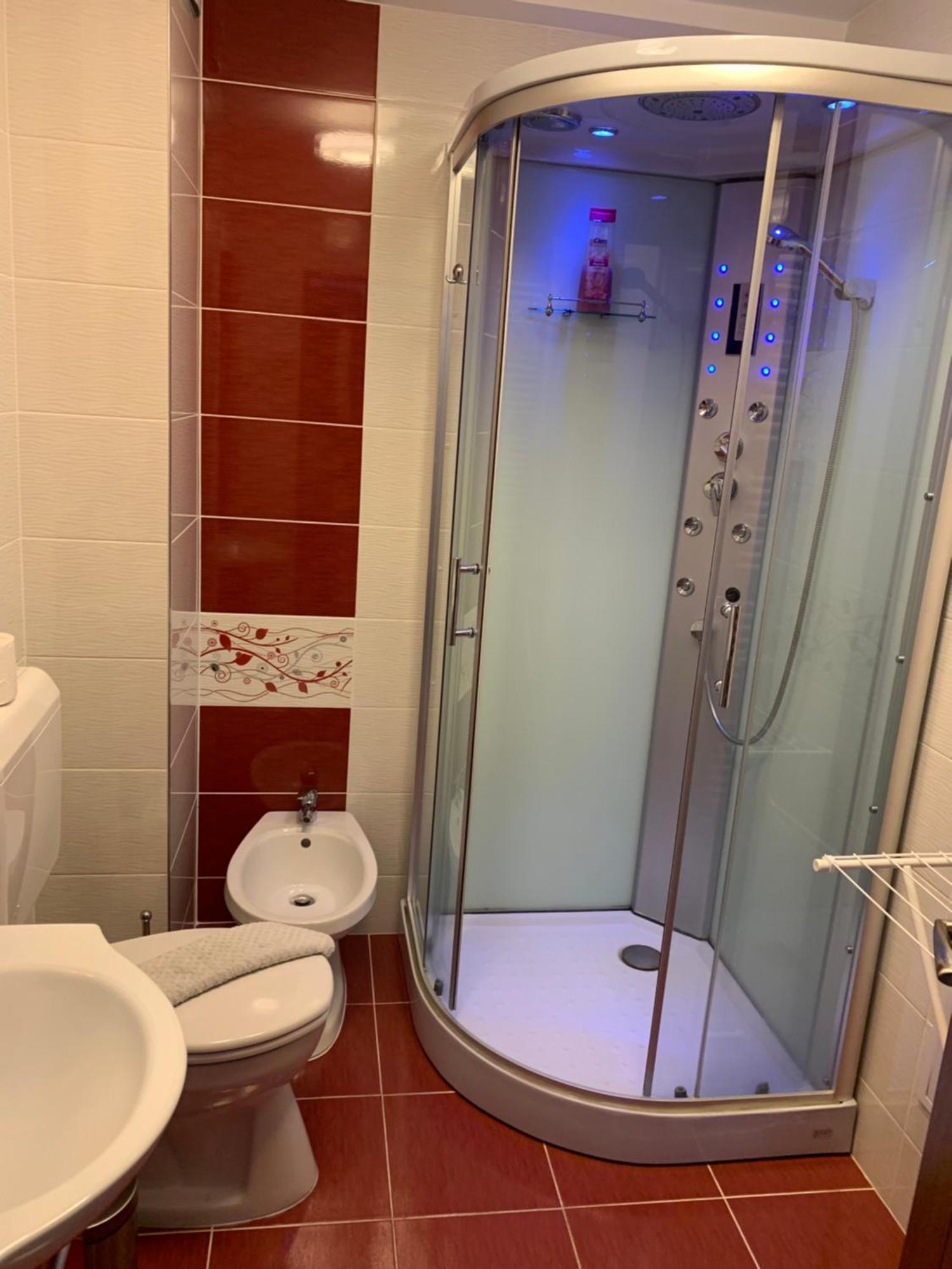 Criss Home Bulevard Alba Iulia Buitenkant foto
