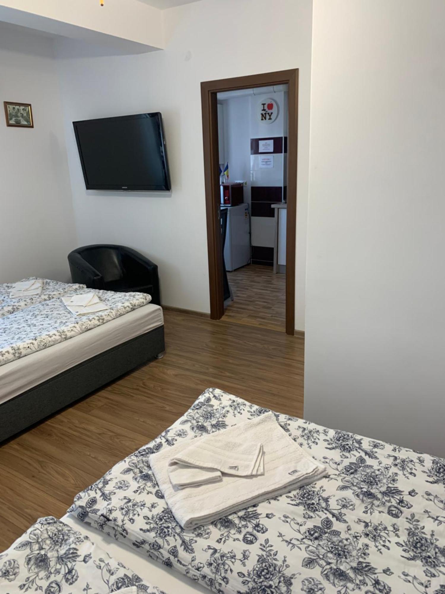 Criss Home Bulevard Alba Iulia Buitenkant foto