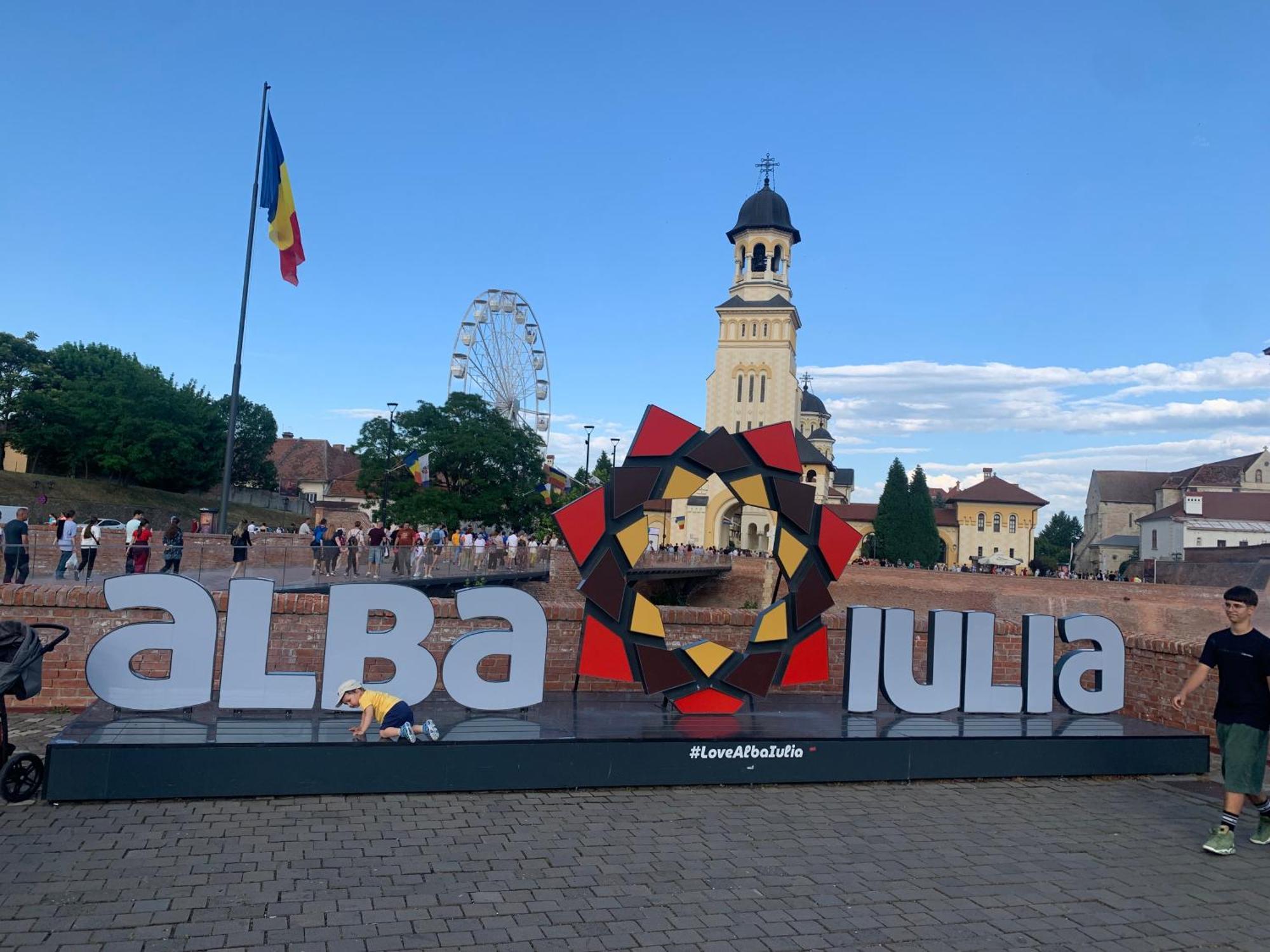 Criss Home Bulevard Alba Iulia Buitenkant foto